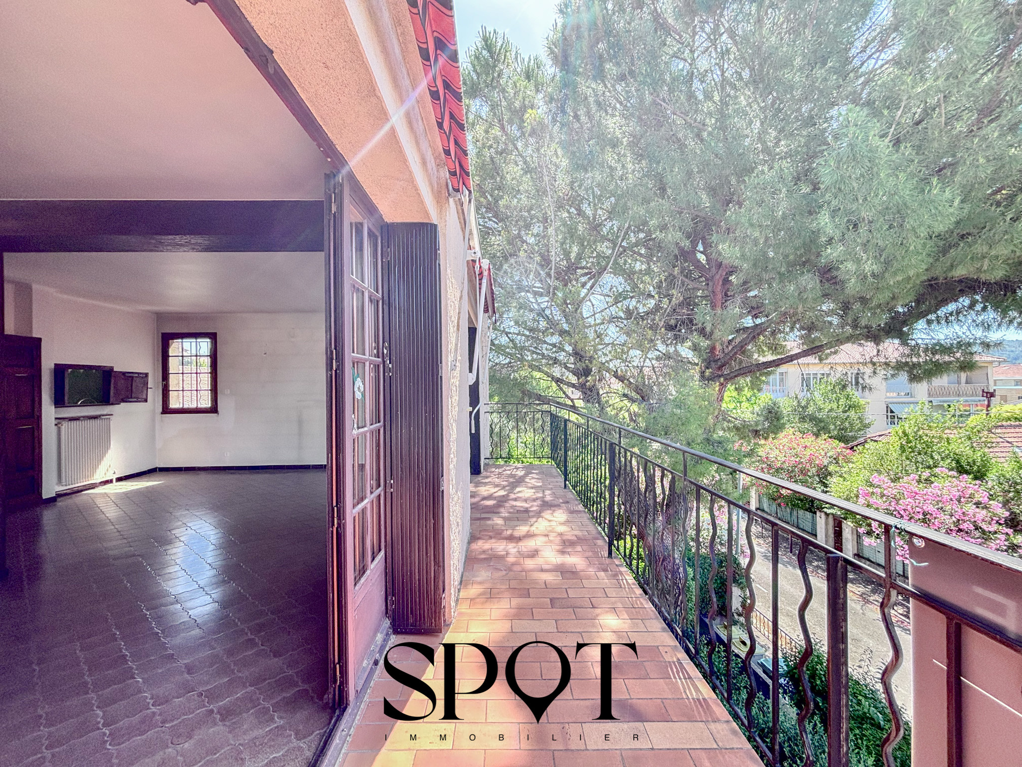 Appartement à vendre à Aix en provence, 140 m², 6 pièces – photo 3 sur 14