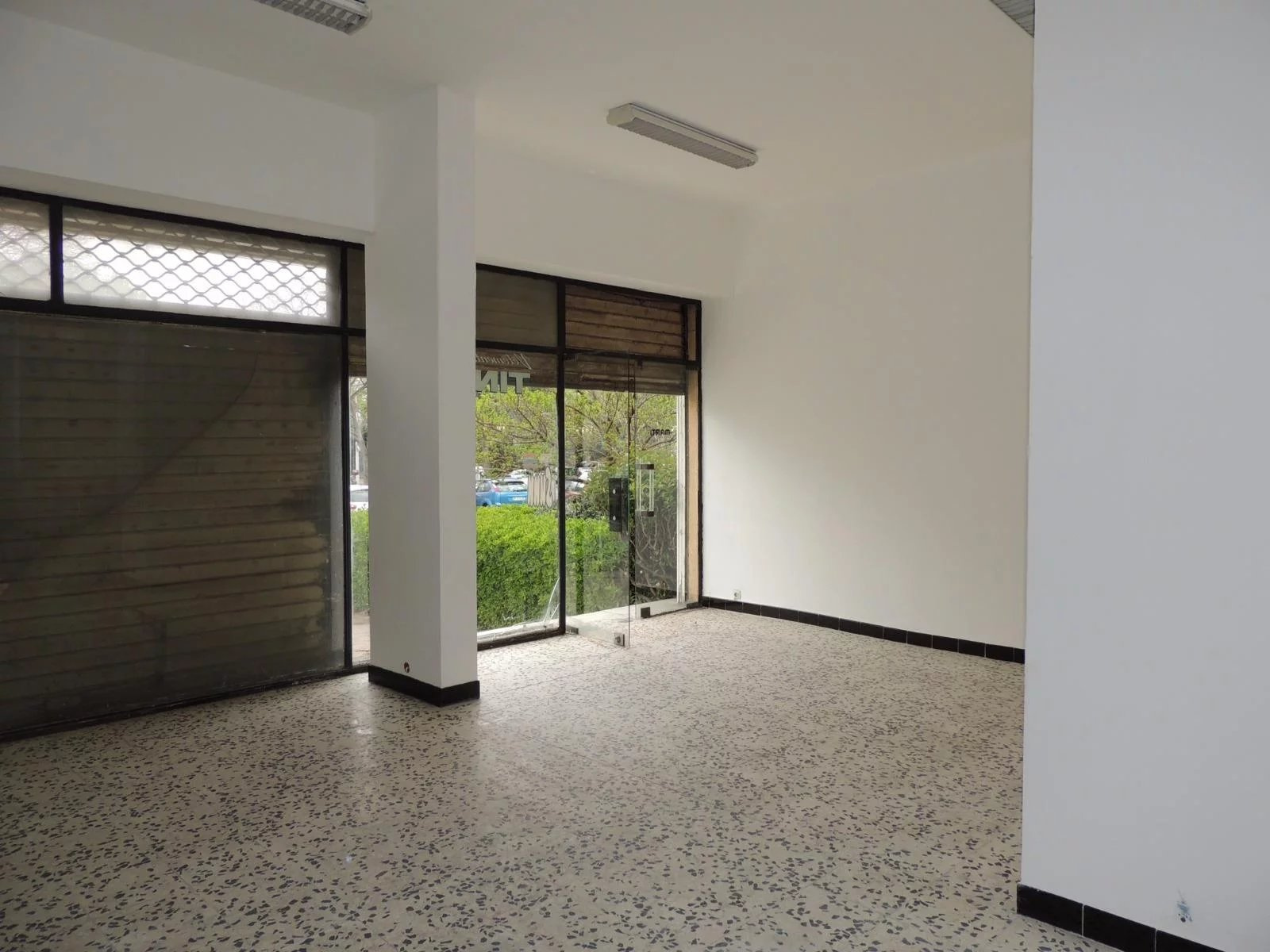 Local commercial à louer à Marseille, 45 m² – photo 1 sur 4