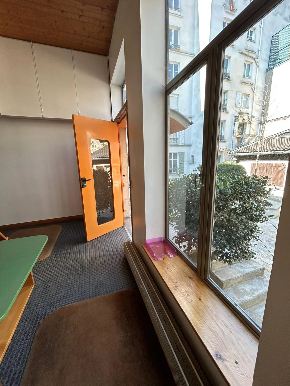 Local commercial à louer à Paris, 9 pièces – photo 2 sur 14