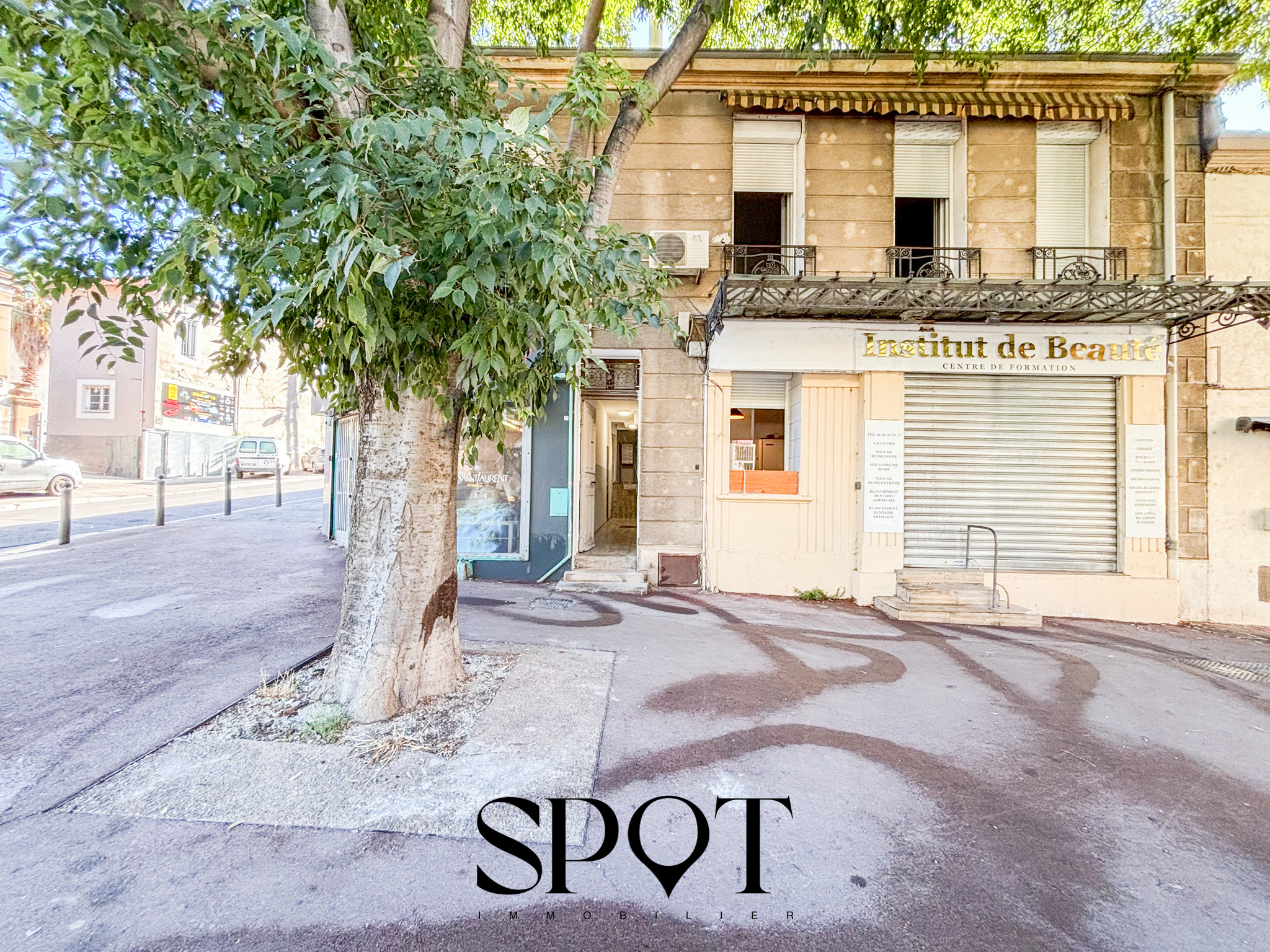 Maison à vendre à Marseille, 241 m² – photo 2 sur 8